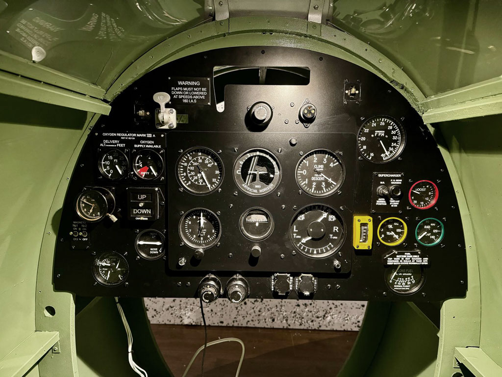 Spitfire MK9 cockpit panel